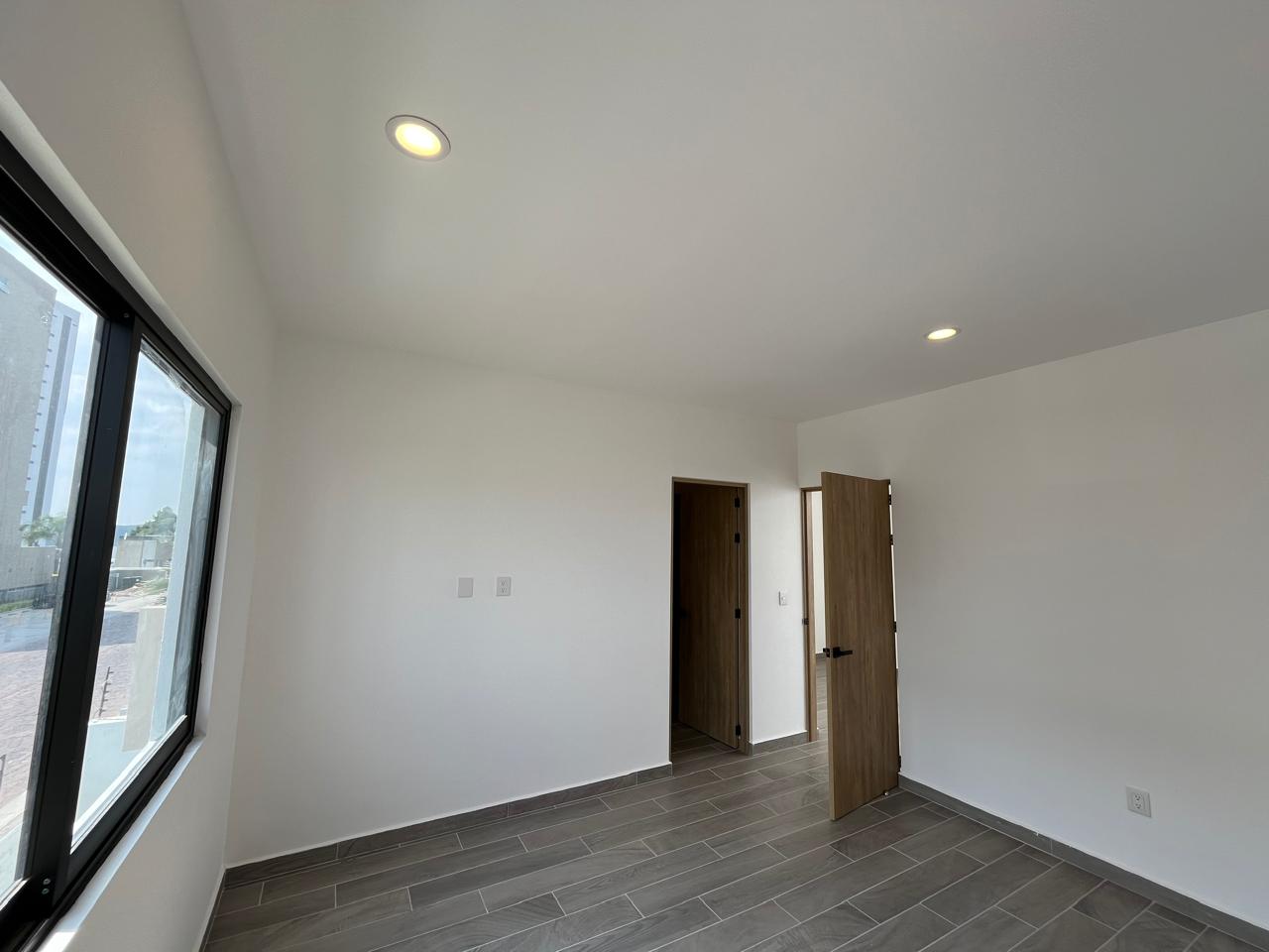 WhatsApp Image 2025-11-12 at 10.56.09 (1)