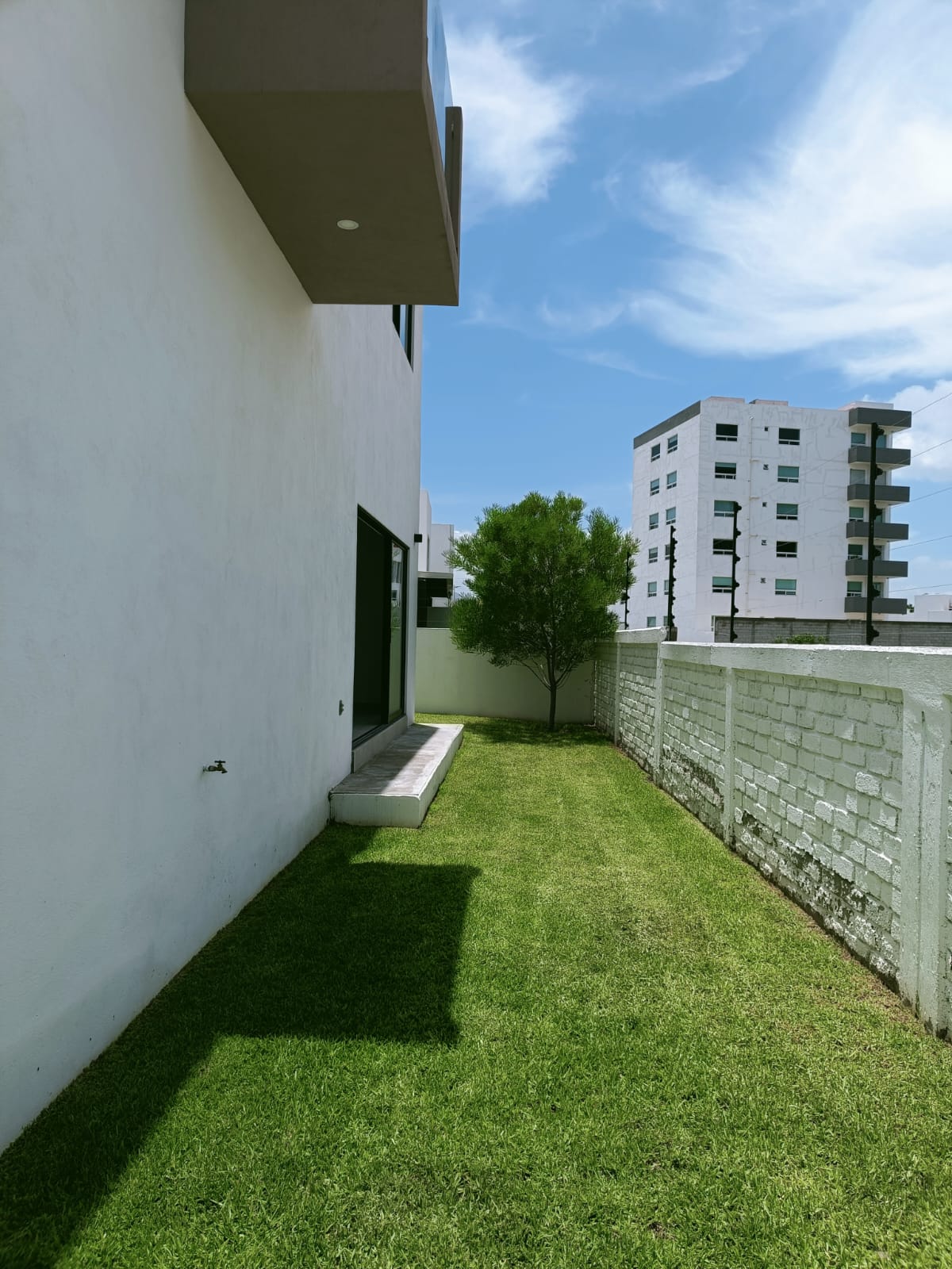 WhatsApp Image 2025-11-13 at 10.49.03